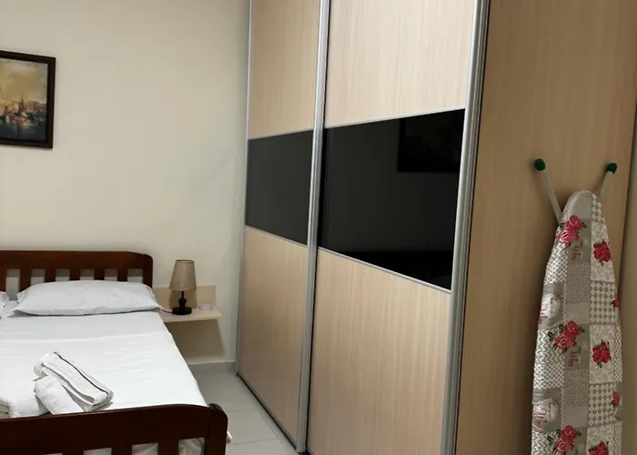 Brand New *